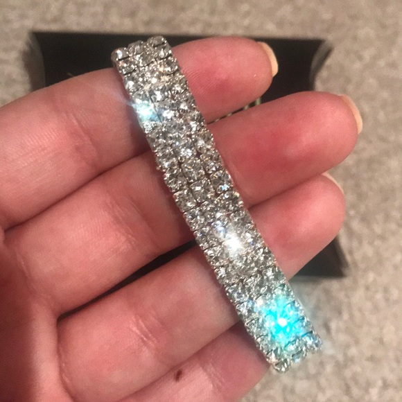 Bracelet - Picture 2 of 6